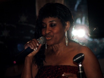 Loretta Lee