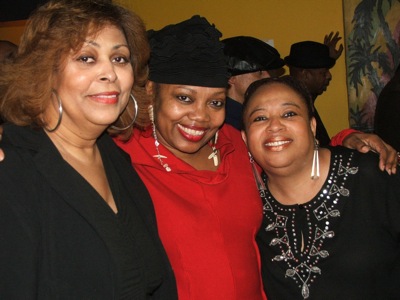 Teresa Davis, Dee Alexander, Mae Coen