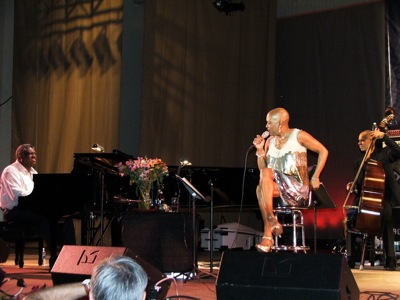 Dee Dee Bridgewater