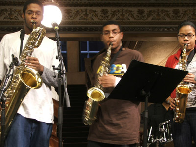 Andre Mills, Damen Talbert & Capria Berry