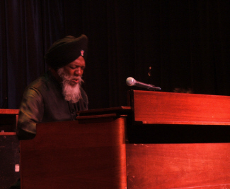 Dr. Lonnie Smith